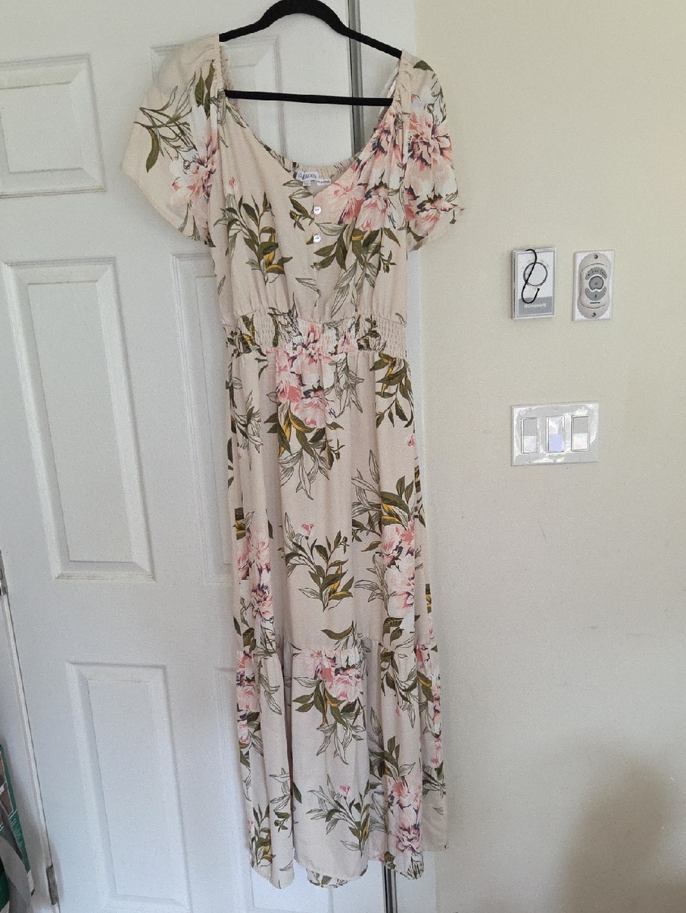 Luxology Cream Maxi Dress with Pink Floral Print